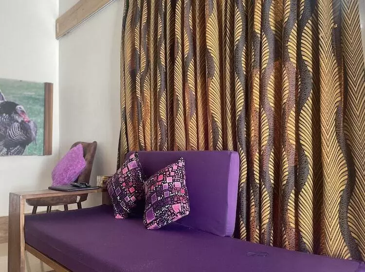 ペンション Accruase Paradise