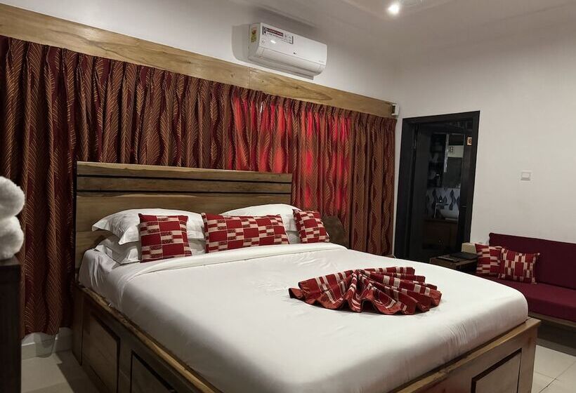 פנסיון Accruase Paradise