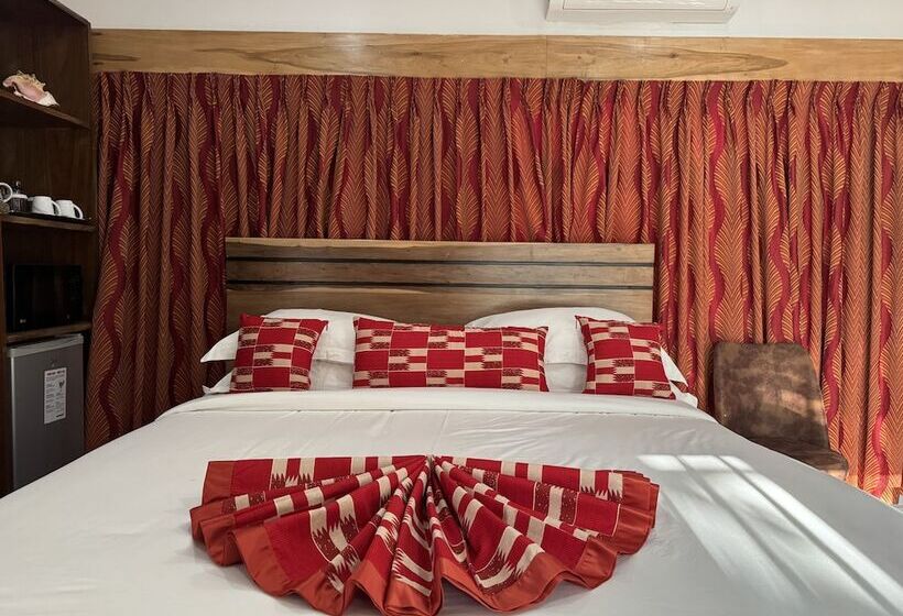 פנסיון Accruase Paradise