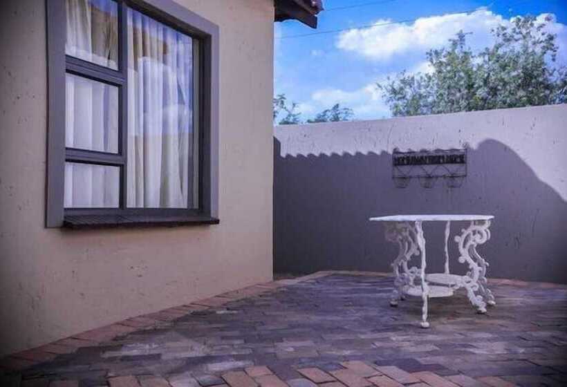 Pension Mmakosha Lodge