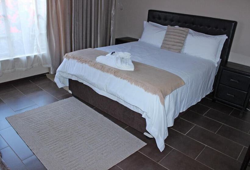 Pension Mmakosha Lodge