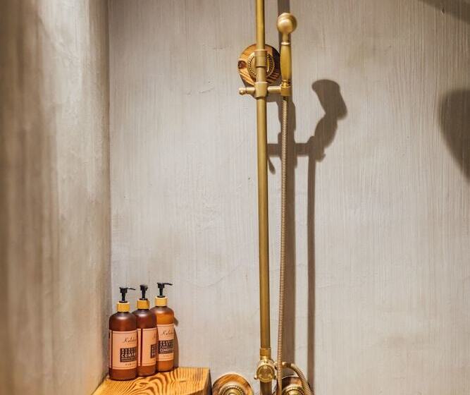 بنسيون No. 5 Valley Hebi