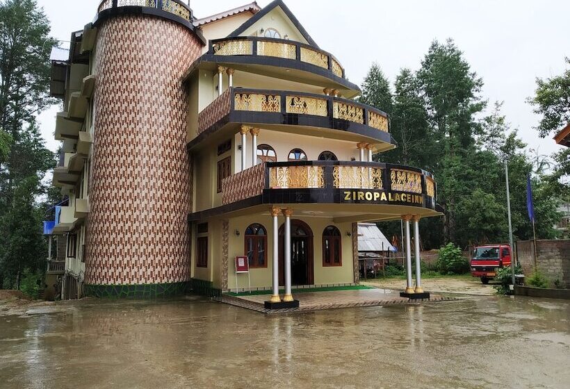 استراحتگاه Ziro Palace Inn