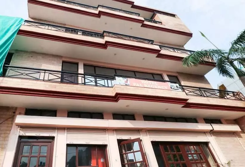 Spot On 46852 Hotel Pal Regency