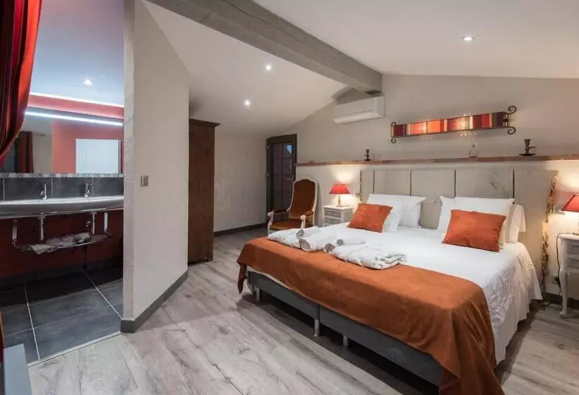 Le Mas Des Colombes Chambres D Hôtes B&b & Spa