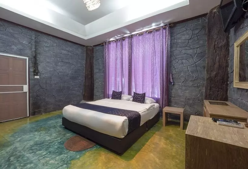 Hotelli Capital O 418 Saksaitarn Resort