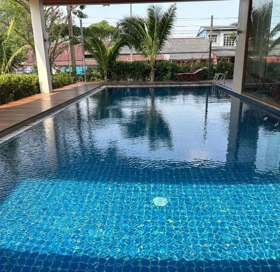 בית מלון כפרי Damnoen Care Resort