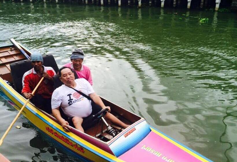 בית מלון כפרי Damnoen Care Resort