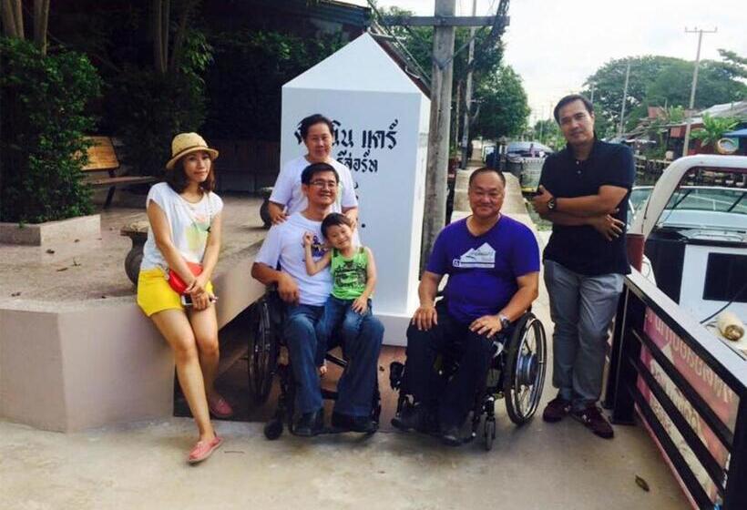 בית מלון כפרי Damnoen Care Resort