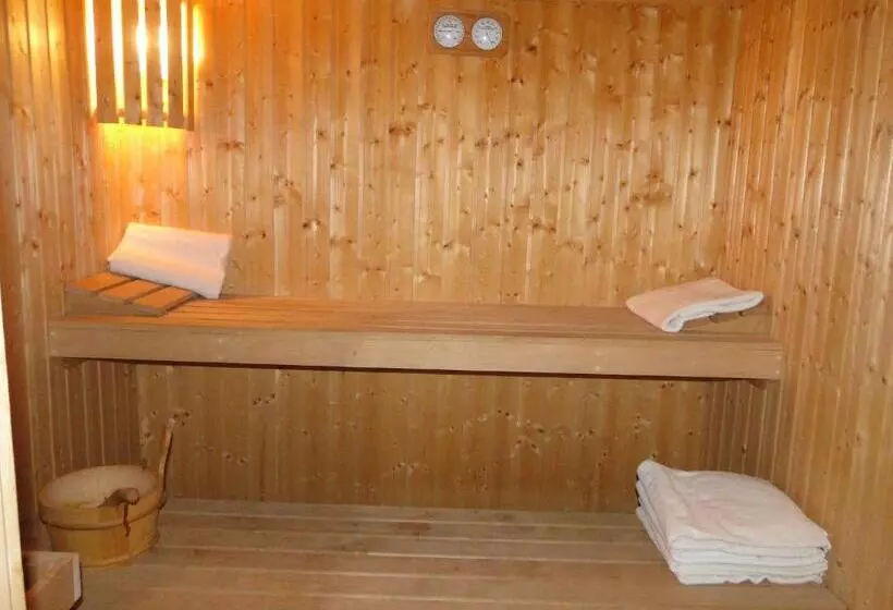 ホテル Dwór Klembów