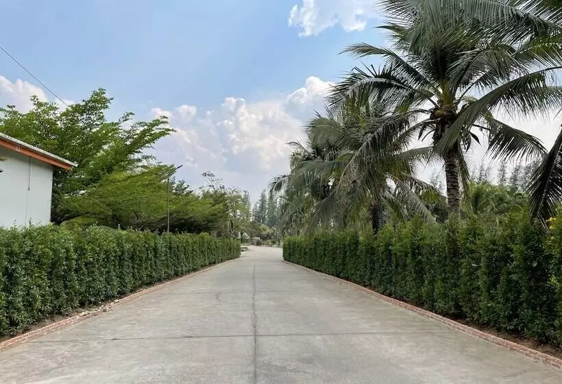 ホテル Ruen Sam Ran Resort