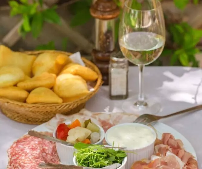 Maaseutuhotelli Agriturismo Molino Nuovo