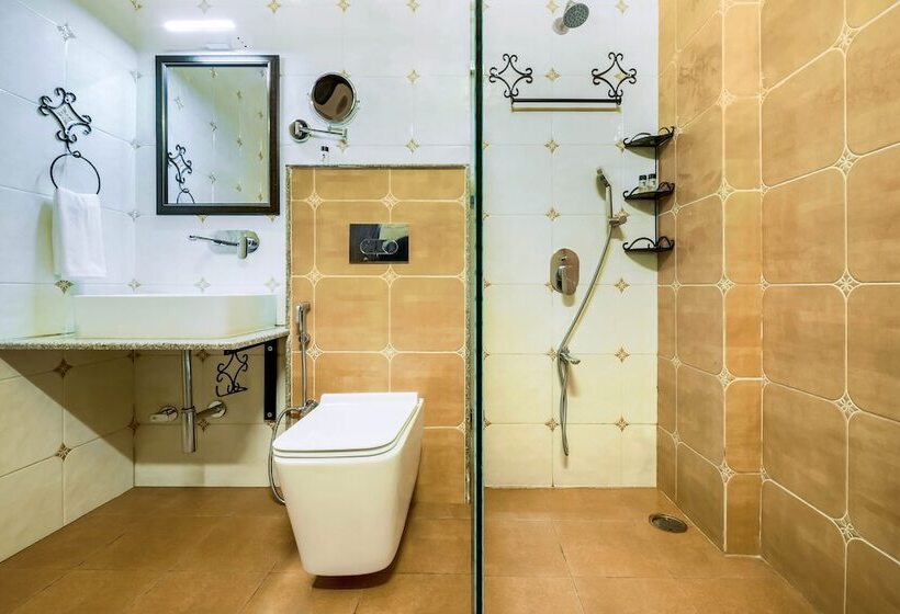 Отель Summit By The Ganges Beach Resort & Spa