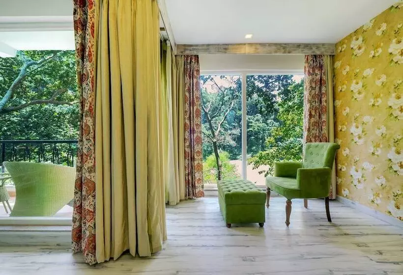 ホテル Summit By The Ganges Beach Resort & Spa