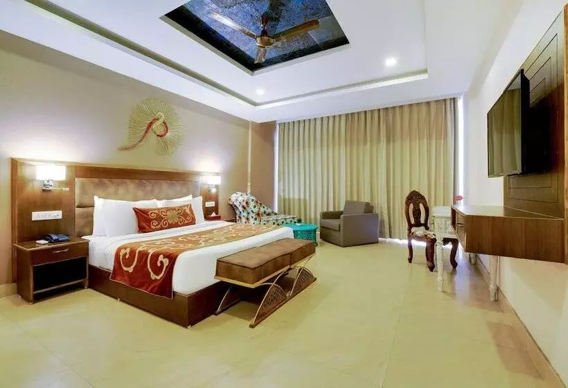 ホテル Summit By The Ganges Beach Resort & Spa