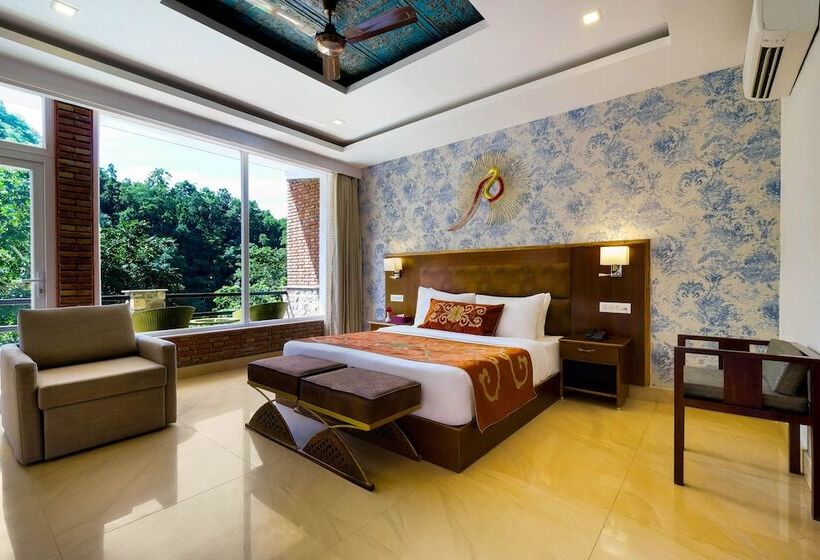 Отель Summit By The Ganges Beach Resort & Spa