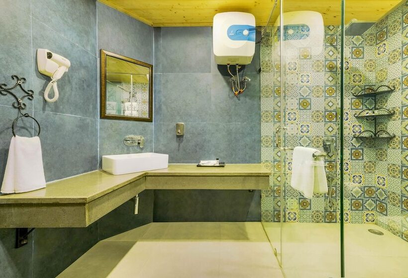 Отель Summit By The Ganges Beach Resort & Spa