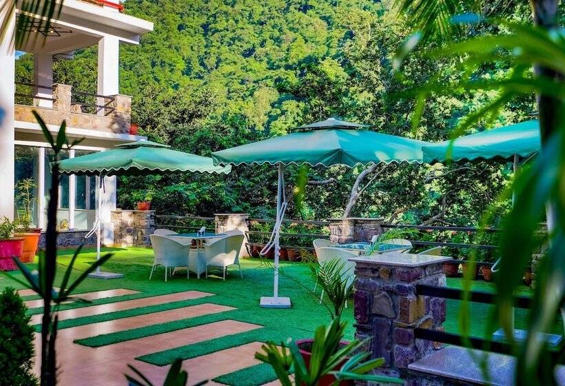 Отель Summit By The Ganges Beach Resort & Spa