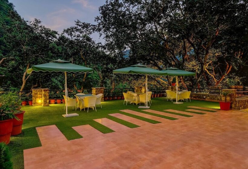 Отель Summit By The Ganges Beach Resort & Spa