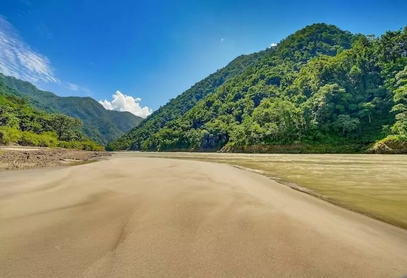 ホテル Summit By The Ganges Beach Resort & Spa