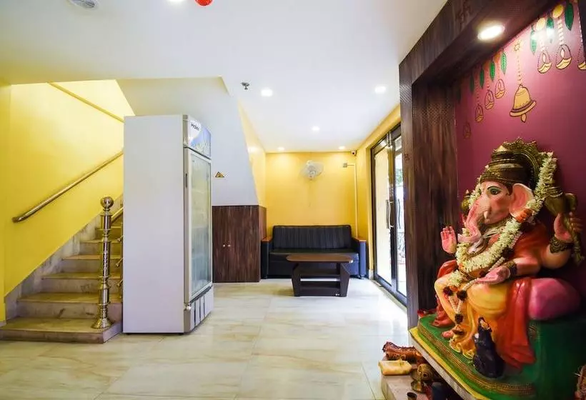 ホテル Spot On 49956 Mainak  & Cottage