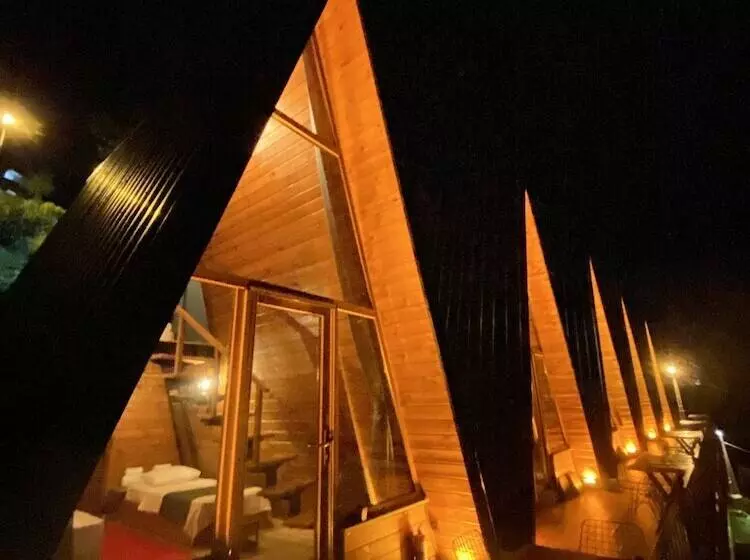 پانسیون Loya Butik Otel   Bungalow