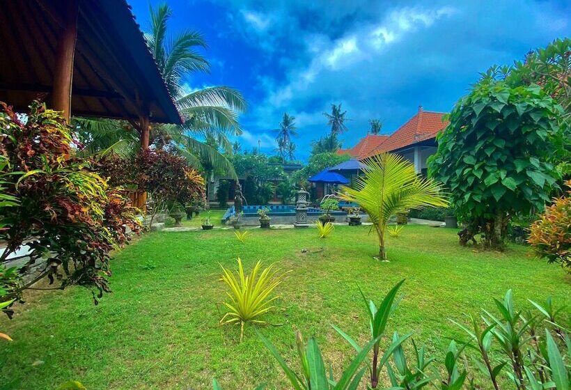 펜션 Surya Maha Bungallo