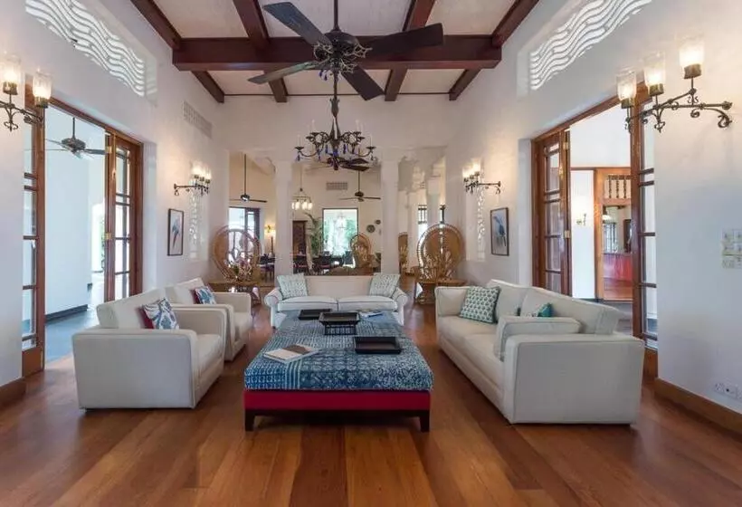 پانسیون Viceroy House