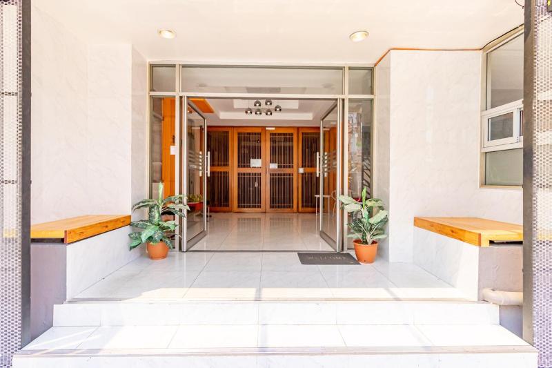 Alanda Hotel & Apartment