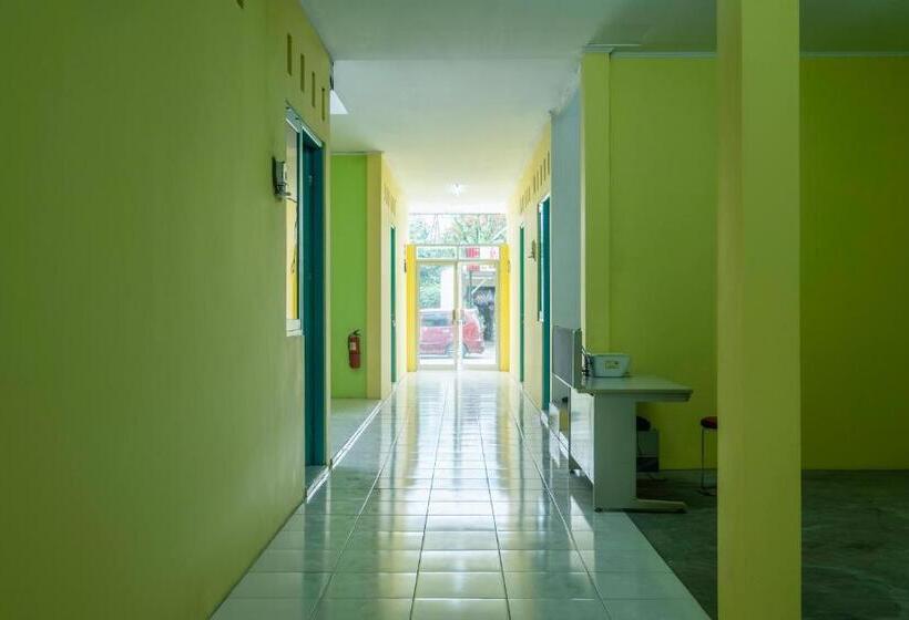 הוסטל Spot On 1889 Mbuahpage