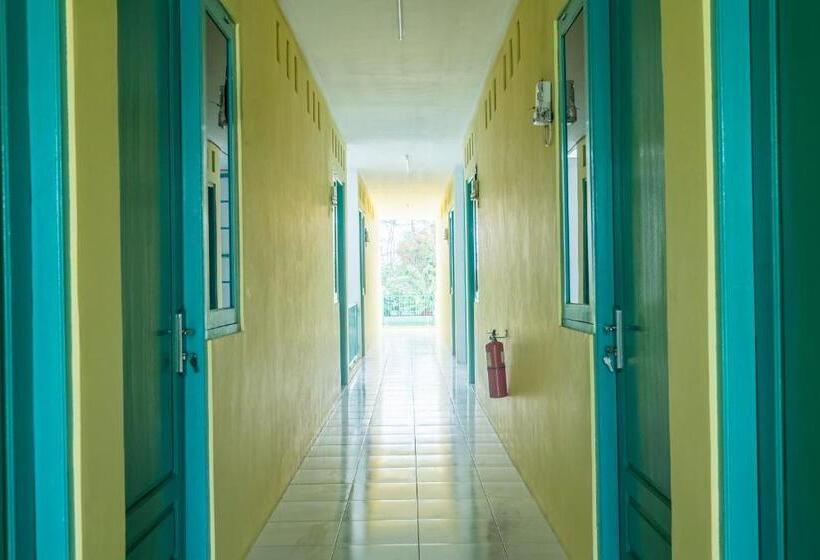 הוסטל Spot On 1889 Mbuahpage