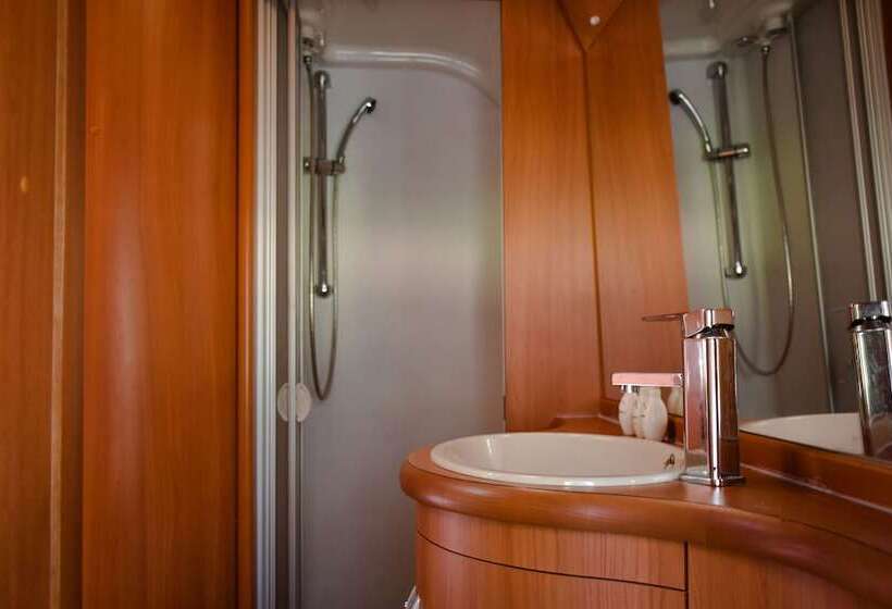 Hotel Big Game On Wheels   Wilpattu