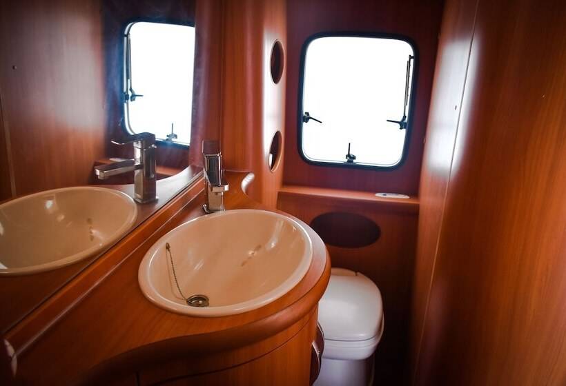 Hotel Big Game On Wheels   Wilpattu