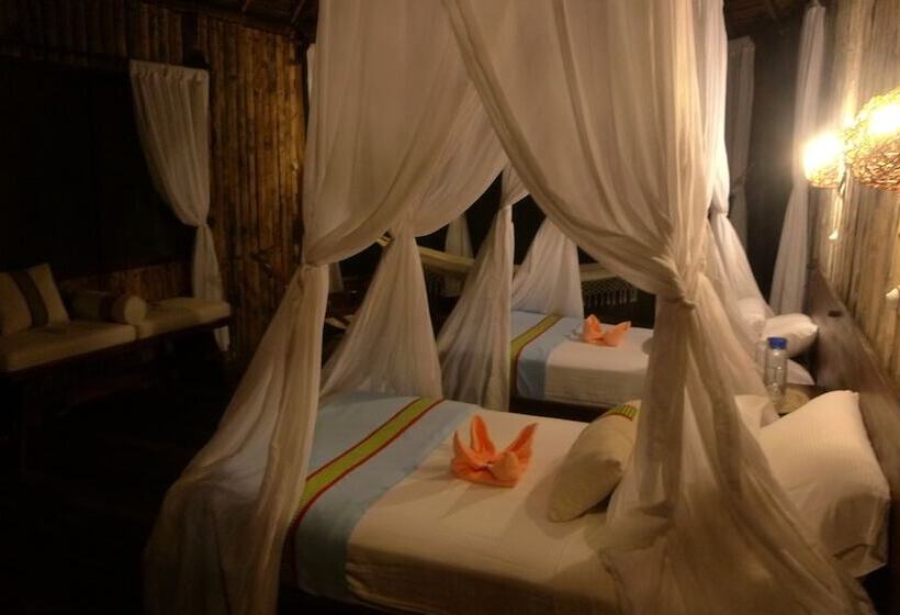 ホテル Kapawi Ecolodge & Reserve