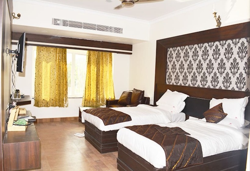 בית מלון כפרי Kp S Salunki