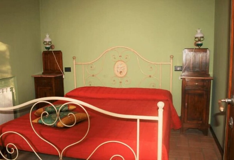 فندق ريفى Colleparadiso