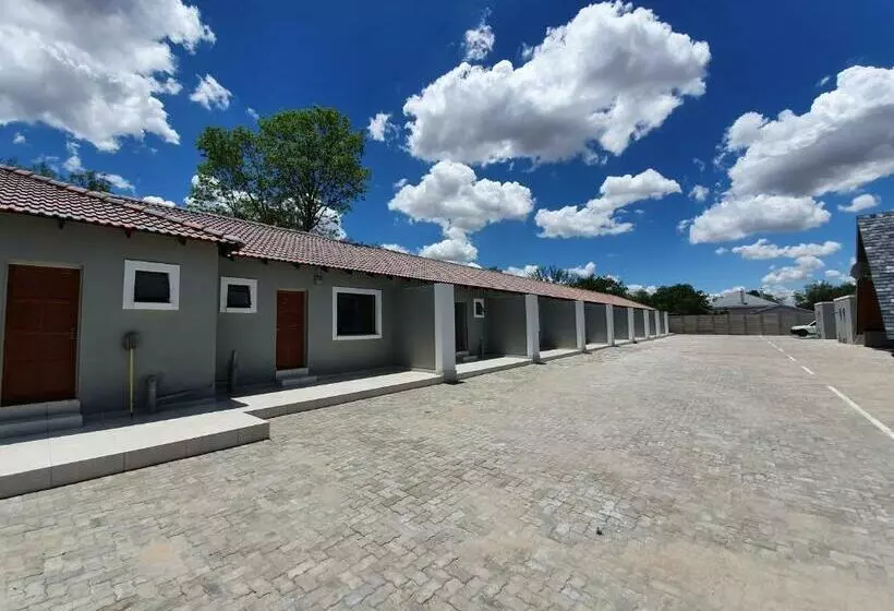 Khayalami Hotel   Standerton