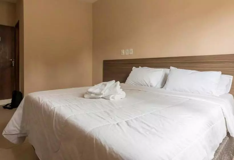 Hotelli Vale Das Pedras