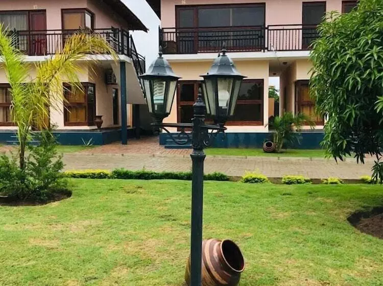 Hotelli Vila Teresa Lodge