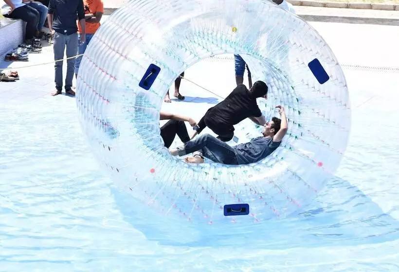 Park Hotel And Resort