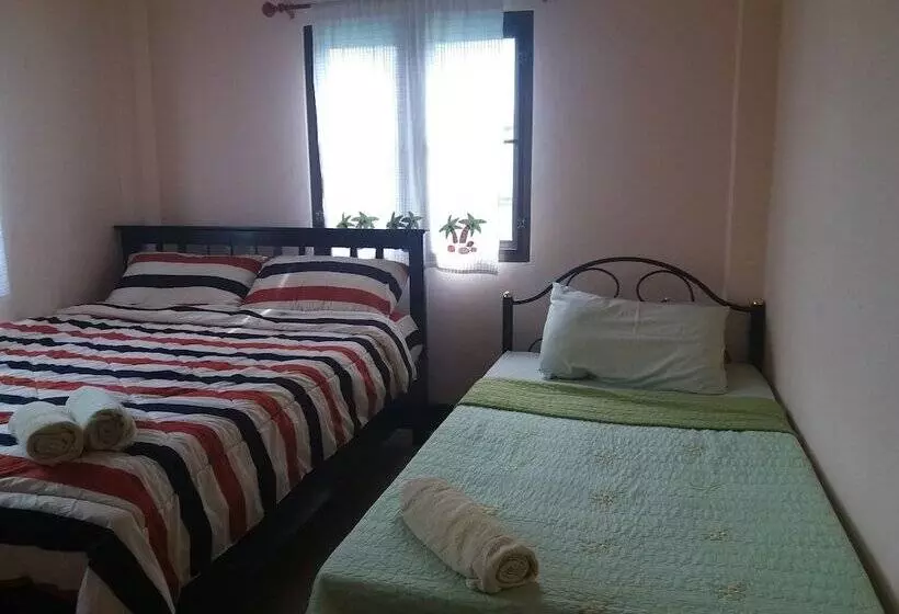 ペンション Benya Guest House Phimai