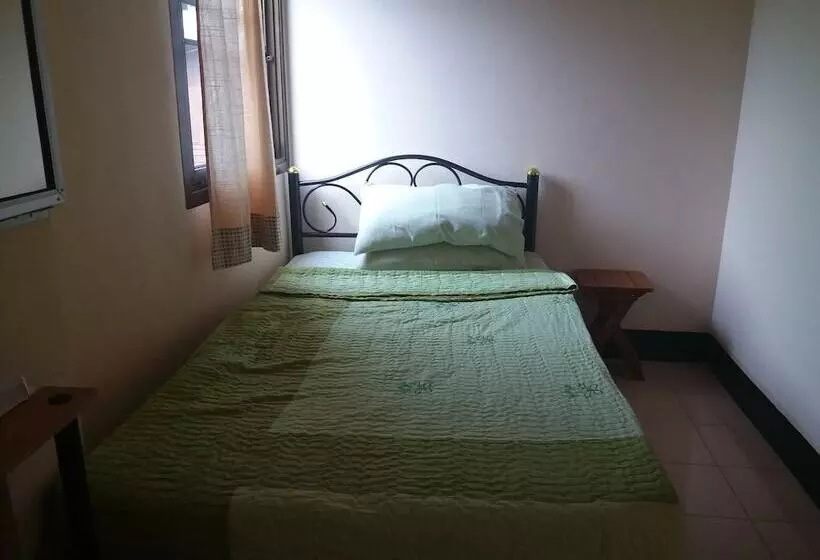 ペンション Benya Guest House Phimai