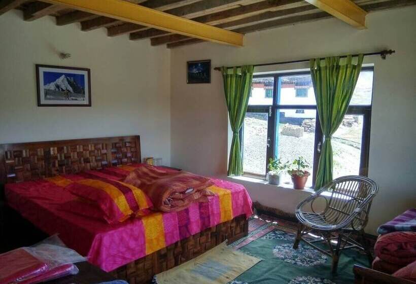 Pensão Lara Homestay Langza