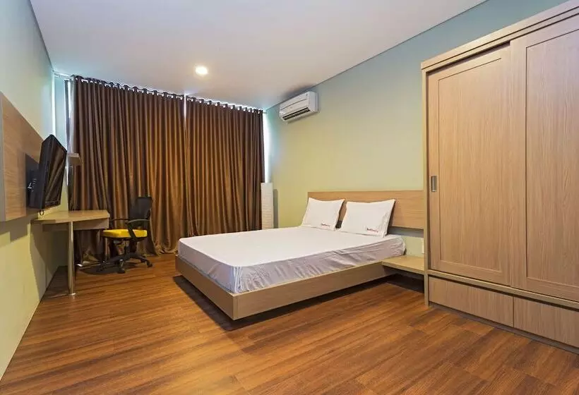 Majatalo Reddoorz Near Lippo Village