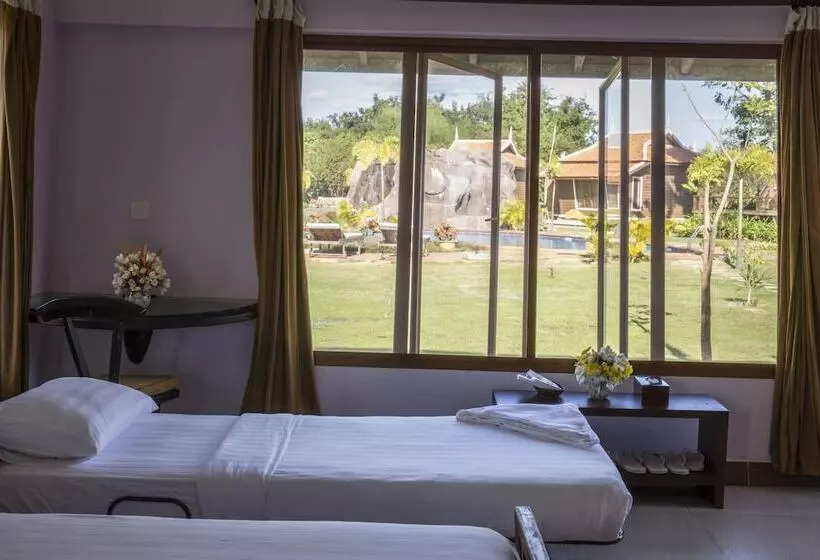 Lomakeskus Steung Chinet Bungalow