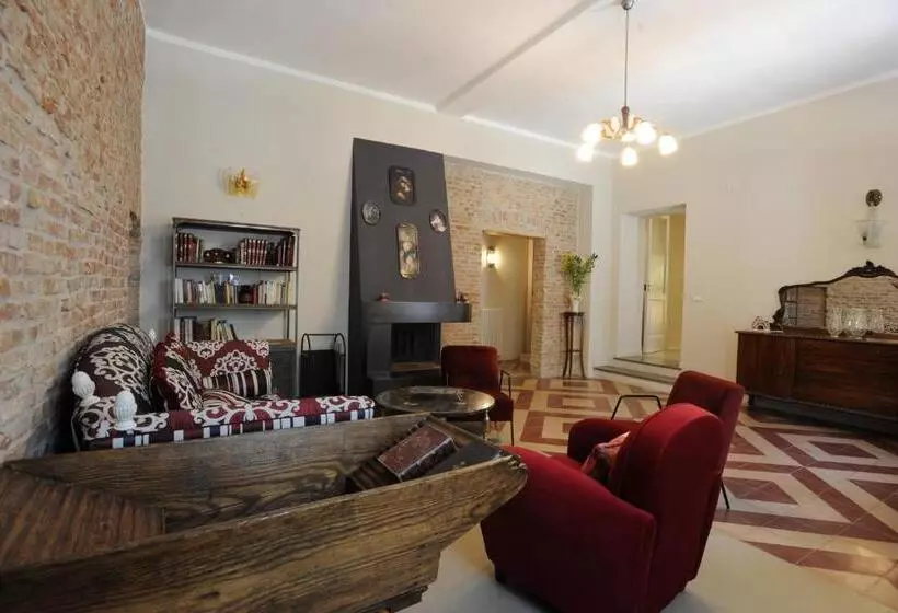 Aamiaismajoitus (B&B) Palazzo Scura