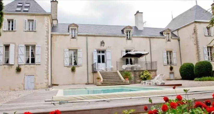 Aamiaismajoitus (B&B) Relais De Vergy