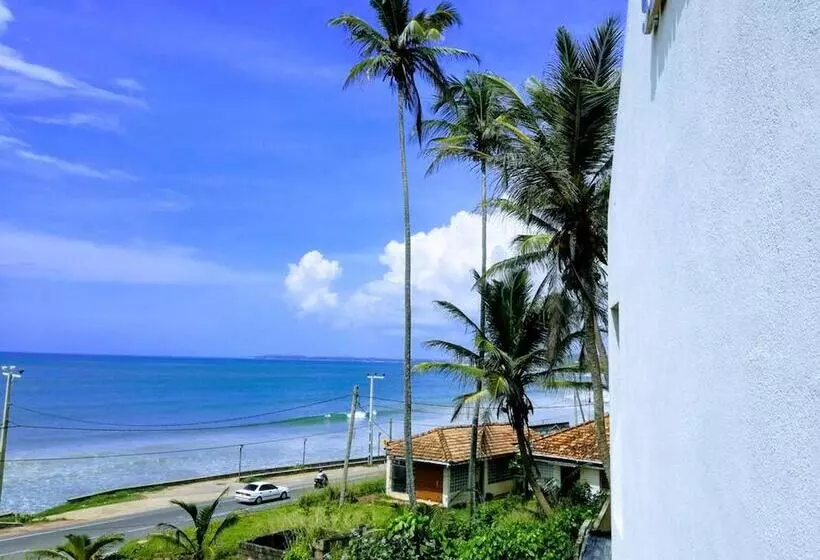 Aamiaismajoitus (B&B) Villa Yuvin