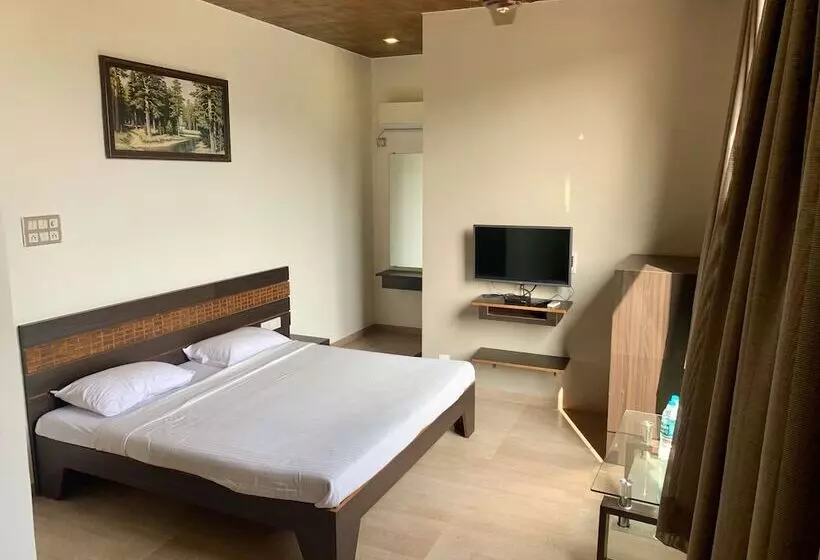 Cloud 9 Hills Resort