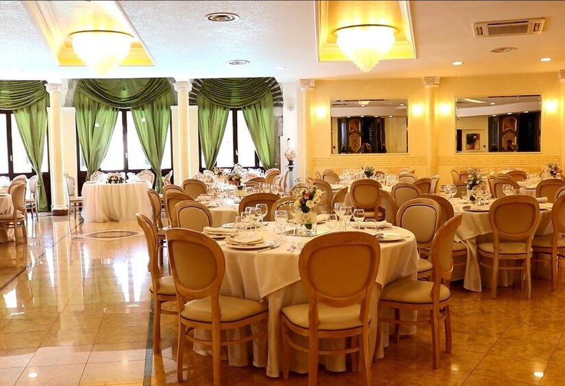 ホテル Arco Di Magliano